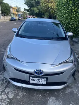 Toyota Prius BASE usado (2017) color Plata precio $300,000
