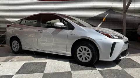 Toyota Prius Base usado (2020) color plateado precio $315,000