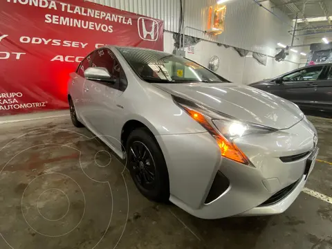 Toyota Prius BASE usado (2016) color plateado precio $229,900