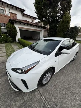 Toyota Prius BASE usado (2019) color Blanco precio $230,000