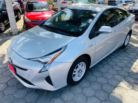 Toyota Prius BASE usado (2017) color Plata precio $257,000