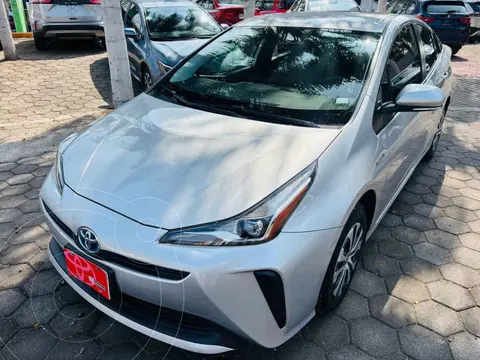 Toyota Prius Base usado (2022) color Plata financiado en mensualidades(enganche $101,319 mensualidades desde $8,999)