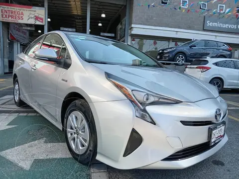 Toyota Prius Premium usado (2017) color plateado precio $275,000