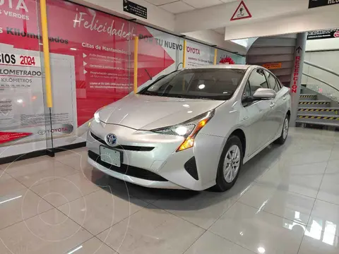 Toyota Prius Premium SR usado (2018) color Plata financiado en mensualidades(enganche $72,402 mensualidades desde $7,142)