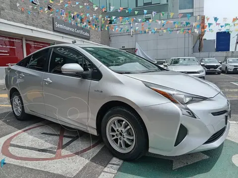 Toyota Prius BASE usado (2017) color plateado precio $259,000