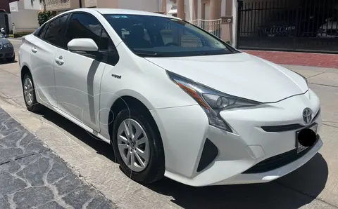 Toyota Prius BASE usado (2017) color Blanco precio $288,000