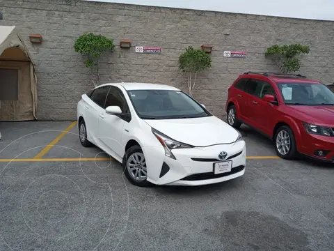 Toyota Prius BASE usado (2018) color Blanco precio $362,000