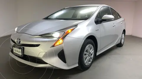 Toyota Prius Premium usado (2017) color plateado precio $270,000