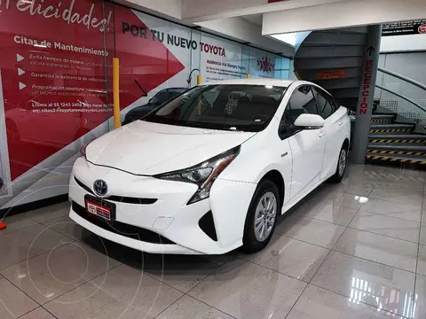 Toyota Prius BASE usado (2017) color Blanco financiado en mensualidades(enganche $59,020 mensualidades desde $4,604)