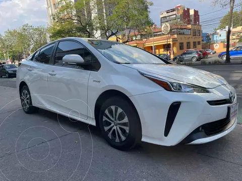 Toyota Prius Premium usado (2020) color Blanco financiado en mensualidades(enganche $73,696 mensualidades desde $7,032)