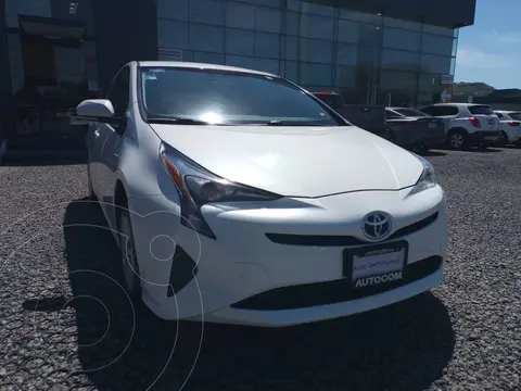 Toyota Prius Premium usado (2017) color Blanco Perla financiado en mensualidades(enganche $87,156 mensualidades desde $7,764)