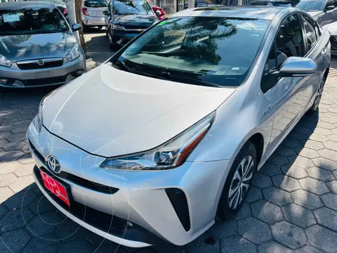 Toyota Prius Premium usado (2020) color Plata financiado en mensualidades(enganche $101,319 mensualidades desde $8,999)