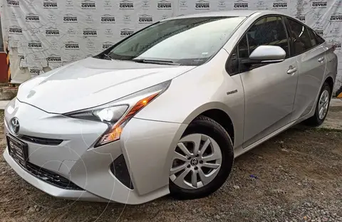Toyota Prius Premium SR usado (2018) color Plata financiado en mensualidades(enganche $99,975 mensualidades desde $9,748)