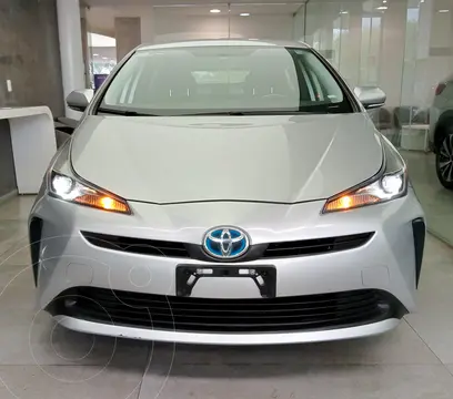 Toyota Prius Base usado (2021) color Plata Metalico precio $317,000