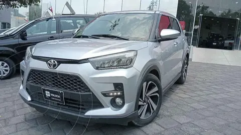 Toyota Raize XLE Aut usado (2022) color Plata precio $329,000