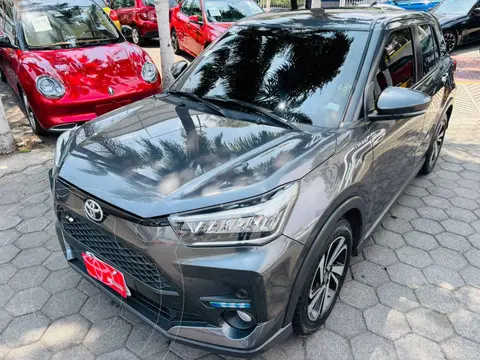 Toyota Raize XLE Aut usado (2022) color Gris financiado en mensualidades(enganche $85,194 mensualidades desde $7,567)
