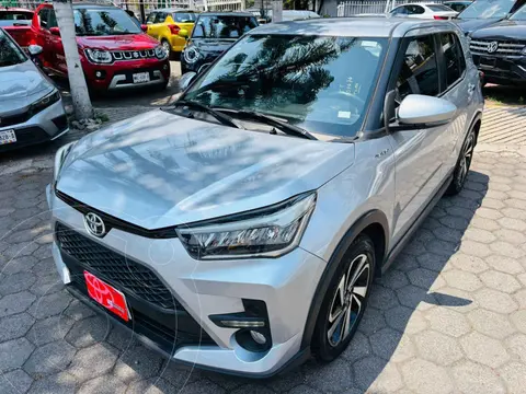 Toyota Raize XLE Aut usado (2023) color Plata precio $317,000