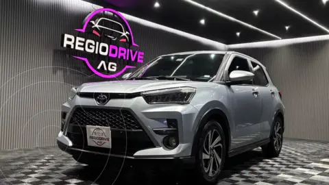 Toyota Raize XLE Aut usado (2022) color Gris precio $338,000
