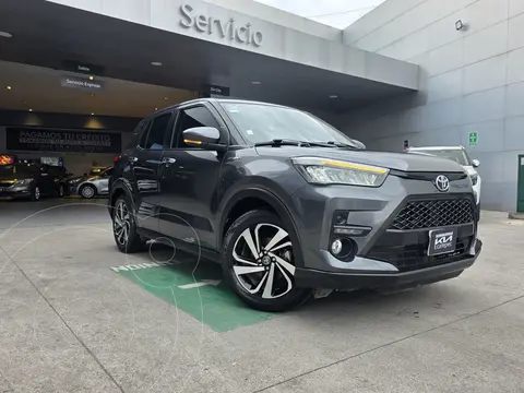 Toyota Raize XLE Aut usado (2022) color Gris Oscuro financiado en mensualidades(enganche $71,820 mensualidades desde $8,264)