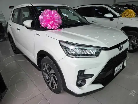 Toyota Raize XLE Aut usado (2023) color Blanco financiado en mensualidades(enganche $88,688 mensualidades desde $7,488)