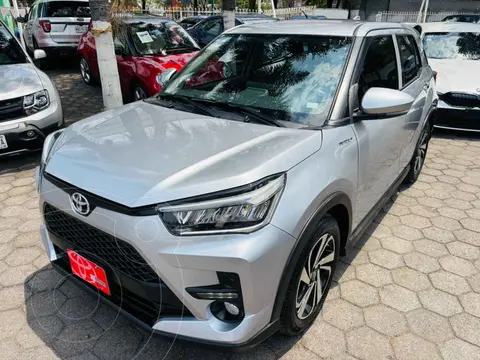 Toyota Raize XLE Aut usado (2023) color Plata precio $349,000
