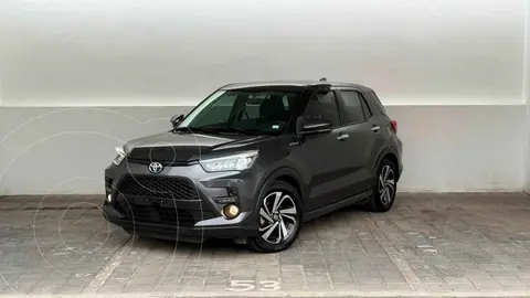 Toyota Raize XLE Aut usado (2025) color Gris financiado en mensualidades(enganche $85,580 mensualidades desde $8,442)