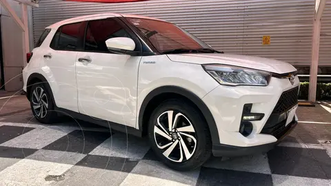 Toyota Raize XLE Aut usado (2023) color Blanco precio $350,000