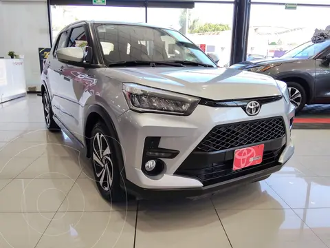 Toyota Raize XLE Aut usado (2022) color plateado financiado en mensualidades(enganche $135,014 mensualidades desde $5,800)