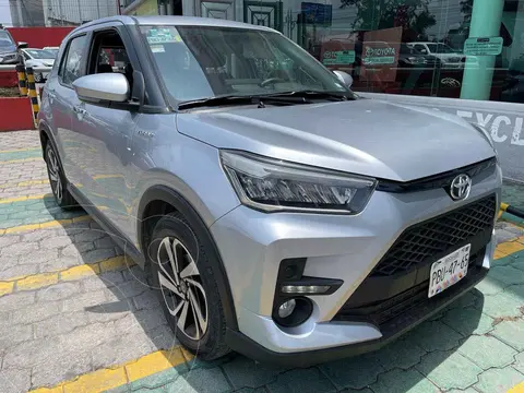 Toyota Raize XLE Aut usado (2022) color Plata financiado en mensualidades(enganche $83,312 mensualidades desde $7,035)