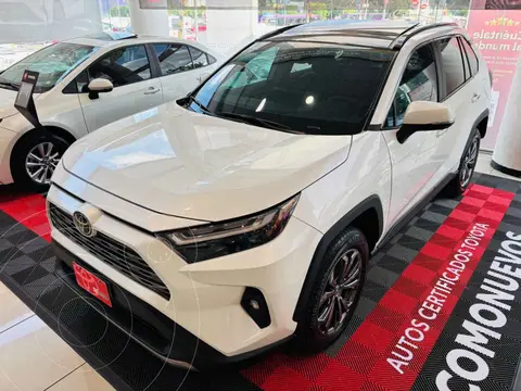 Toyota RAV4 HEV Limited usado (2025) color Blanco financiado en mensualidades(enganche $212,312 mensualidades desde $18,858)