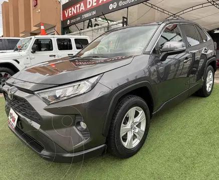 Toyota RAV4 HEV Limited usado (2020) color Gris precio $409,999