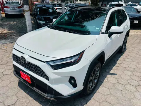 Toyota RAV4 HEV Limited usado (2025) color Blanco financiado en mensualidades(enganche $209,356 mensualidades desde $18,596)