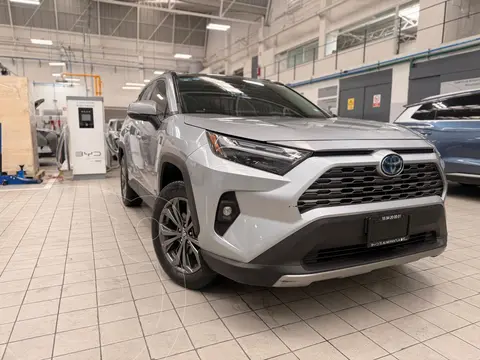 Toyota RAV4 HEV Limited usado (2022) color plateado precio $609,900