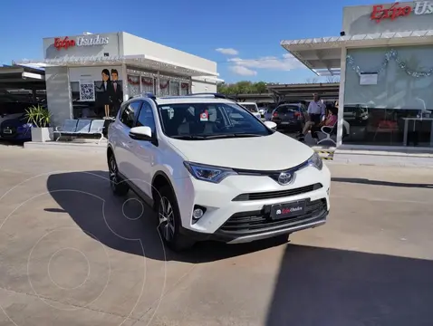 Toyota RAV4 RAV 4 2.0 5 P L/16 4X2 VX CVT usado (2018) color Blanco precio $33.681.000