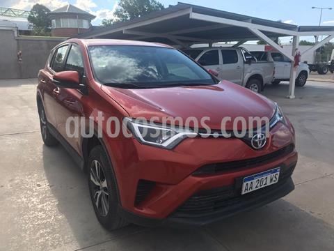 foto Toyota RAV4 HV 2.5 XLE 4x2 Híbrida usado (2016) precio $3.390.000