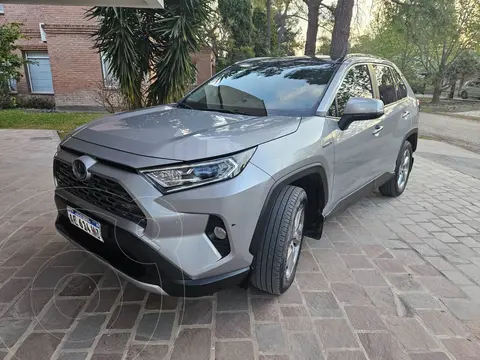 Toyota RAV4 VX 4x4 Aut Full usado (2021) color Plata precio u$s45.000