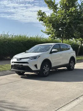 Toyota Rav4 2.5 Super Lujo 4X2 Aut usado (2017) color Blanco Perla precio $11.490.000