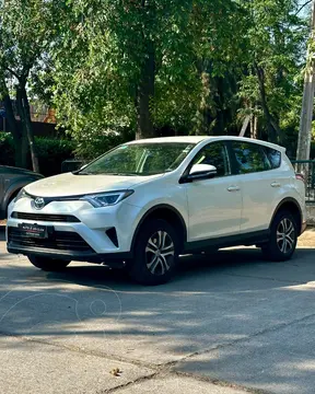 Toyota Rav4 2.0 Lujo 4X2 usado (2017) color Blanco Perla precio $11.790.000