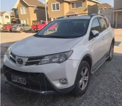 Toyota Rav4 Super Lujo usado (2013) color Blanco precio $9.500.000