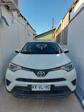 Toyota Rav4 2.0 Lujo 4X2 usado (2018) color Blanco precio $14.590.000