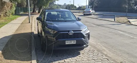 Toyota Rav4 2.0L LE usado (2022) color Gris precio $17.700.000