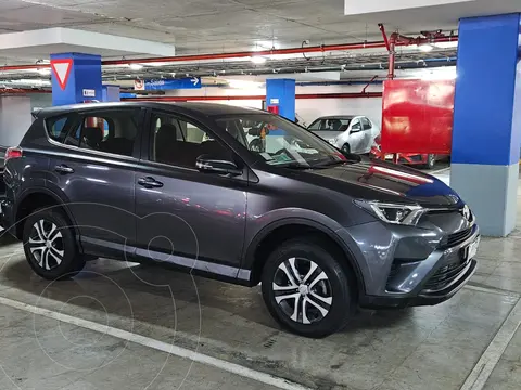 Toyota Rav4 2.0 Lujo 4X4 usado (2018) color Gris precio $14.000.000