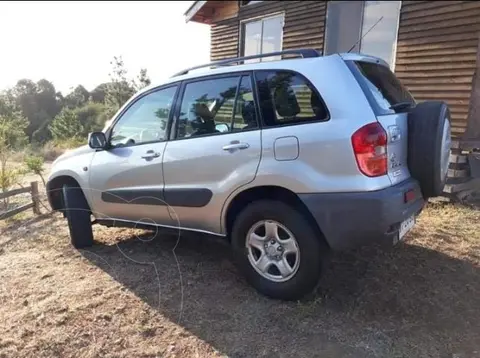 Toyota Rav4 2.0L LE 4x4 usado (2003) color Plata precio $5.300.000