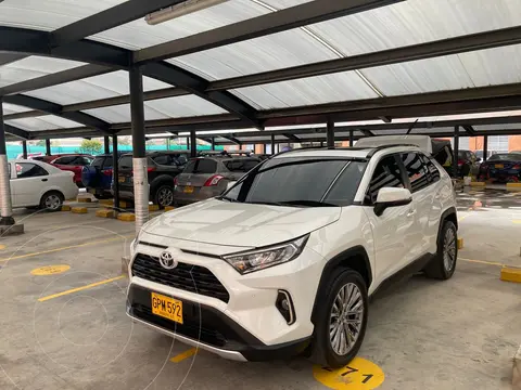 Toyota Rav4 2.0L XLE usado (2020) color Blanco precio $145.000.000