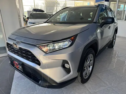 Toyota RAV4 XLE usado (2021) color plateado financiado en mensualidades(enganche $125,350 mensualidades desde $9,585)