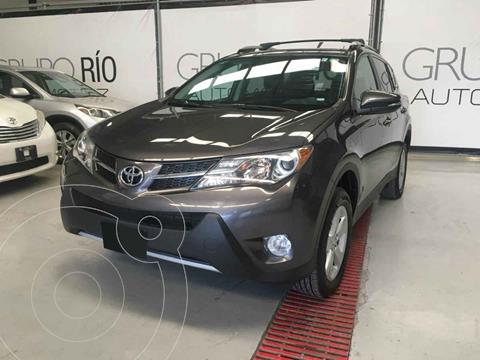 Toyota RAV4 XLE 4WD usado (2013) color Gris precio $235,000