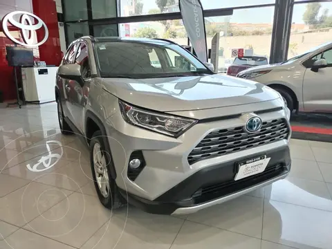 Toyota RAV4 Limited usado (2021) color plateado precio $556,000