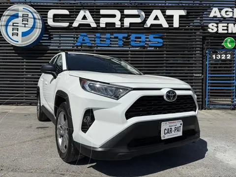 Toyota RAV4 XLE usado (2021) color Blanco financiado en mensualidades(enganche $105,380 mensualidades desde $10,983)