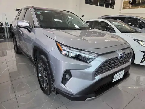 Toyota RAV4 Limited usado (2024) color Plata precio $680,000