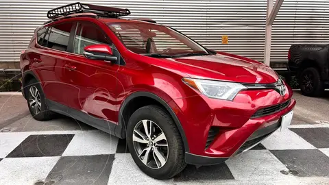 Toyota RAV4 XLE 4WD usado (2018) color Rojo precio $350,000